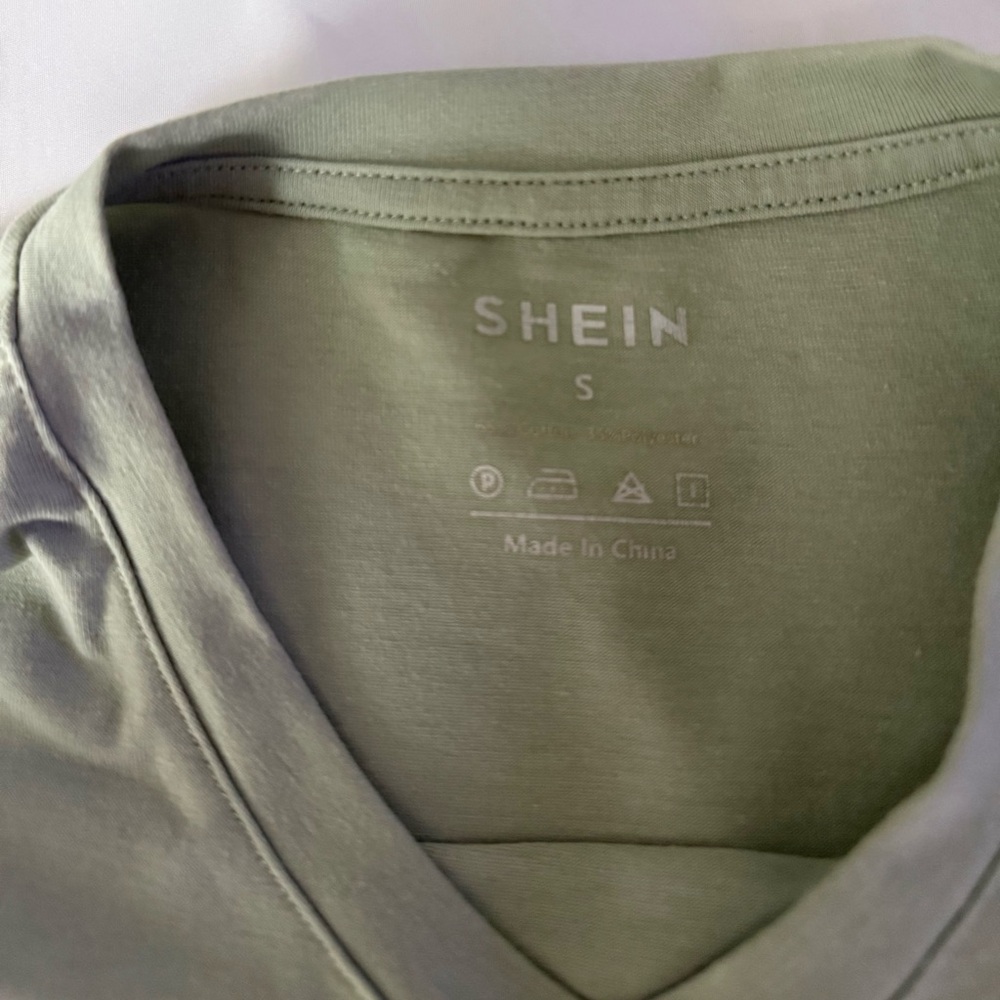 SHEIN 2p Bundle - Purple & Green Short Sleeve Crop Tops - Picture 11 of 13